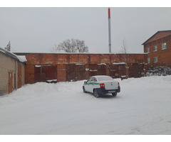гараж 232,5 кв. м + участок 320 кв. м